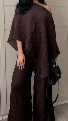 Everyday Abaya Outfits, Elegant Zara Wide Leg Sets, Ramdan Outfits Ideas 2024, Zara Chic Long Sleeve Sets, Chic Long Sleeve Zara Sets, Capsule Wardrobe Women, Modest Summer, 2 Piece Outfit, Modest Summer Outfits