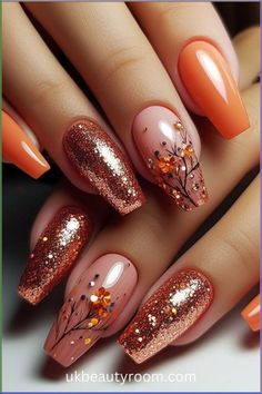 Easy Thanksgiving Nails, Nailart Autumn, Fall Thanksgiving Nails, Themed Nails, Orange Nail Designs, September Nails, Vacation Nails, Thanksgiving Nails, Diy Nail Art