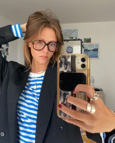 Big Glasses Outfit, Jimmy Fairly Glasses, Trendy Glasses 2023, Big Glasses Aesthetic, Eyeglasses Aesthetic, Quirky Glasses, Statement Glasses