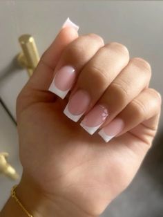 Short Floral French Tip Nails, French Tip Nails With Small Design, French Nails Ideas White, Nails Without French Tips, French Tips Styles, Nails Inspiration School, Small Square French Tip Nails, French Tips With Pink Flowers, Plain French Tips