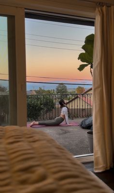 Yoga teacher doing a yoga pose outdoor with a sunset in the background Yoga Aesthetic Inspiration, 108 Sun Salutations, Pranayama Yoga, Yoga Blog, Yoga Images, Sun Salutations, Zen Den