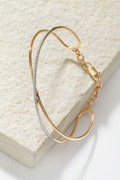 Gold Bracelet Simple, Gold Bangles For Women, Modern Gold Jewelry, Gold Jewelry Simple Necklace, Gold Jewelry Stores, Jewelry Bracelets Gold, Jewelry Bracelets Silver, Gold Bride Jewelry, Gold Rings Fashion