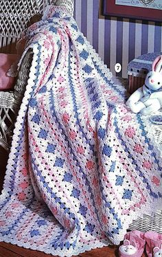 🌸 1998 Naptime Granny Afghan Crochet Pattern 🌸 🌟 PDF AVAILABLE FOR DOWNLOAD 🌟 * Details: - Written instructions in English only (US Terms) - This is a copy of a vintage pattern in PDF form, available for download upon purchase, you will not receive a physical item in the mail. * Materials: (View photos for material list) * All patterns are from my own vintage magazine/book collection. I scan all patterns in my home. Thank you for browsing my vintage crochet pattern collection, your purchase Baby Afghan Crochet Patterns, Blanket Crochet Pattern, Baby Afghan Crochet, Crochet Vintage, Sweater Knitting, Haken Baby, Crochet Afghans, Baby Afghans, Leisure Arts