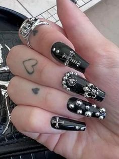 Goth Coffin Acrylic Nails, Dark Nails Inspiration, Gothic Nail Art Dark, Punk Nails Grunge, Goth Nail Designs, Black Gothic Nails, Nails Grunge, Pedicure Ideas