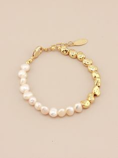 Handmade bracelet Half mini gold beads and half 6-7mm white nugget freshwater pearl necklace. Length: 6 inches. Gold And White Accessories, Diy Gold Jewelry, Pretty Stacks, Gold And Pearl Bracelet, Gold Pearl Bracelet, Pearl Bracelet Gold, Mini Gold