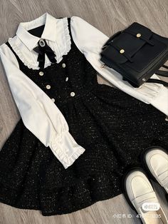 #fashion #outfits #outfitideas #outfitstyle #outfitpost #outfittrends #fashionstyle #fashioninspo #style #stylefashion #styleinspo #xiaohongshu #clothing #clothes Dark Academia Clothes Aesthetic, Black And White Clothes Aesthetic, Oc Accessories Ideas, Kei Fashion, Academia Outfits, Preppy Fashion, Dark Coquette, Jirai Kei, Dressy Outfits