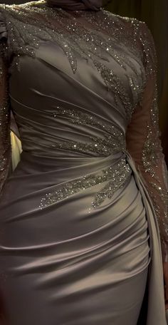 Glam Dress, Bride Dress Simple, Stile Hijab, Classy Gowns, Classy Prom Dresses