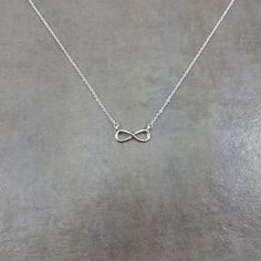 Pendant Necklace Outfit, Box Symbol, Short Silver Necklace, Puzzle Piece Necklace, Tattoos Infinity, Infinity Necklace Silver, Platinum Chain