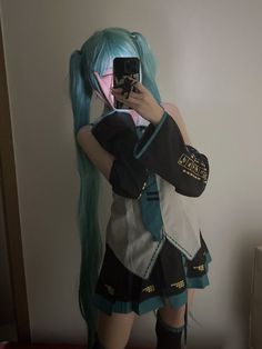 Cute Makeup Hacks, Jinx Cosplay, Vocaloid Cosplay, Miku Cosplay, Alt Clothes, Twitter Post, Aesthetic Grunge Outfit, Cosplay Characters, Cute Cosplay