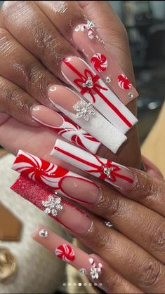 #detroitnailtech #313nailtech #nailsofinstagram #explore #explorenails #detroitnails #detroithairstylist #detroitbraider #nailvibes #nails #nailsaddict #nailinspo #nailporn #detroitnails #detroitnailtech #313nailtech #nailsofinstagram  #explore #explorenails #coffinnails #stilletonails #nails #nailfashion #christmas #christmasnails #holidaynails #christmasredandwhite December Nails Short, Holiday Nails Winter Christmas, Nails Short Christmas, Starbucks Nails, Nails Winter Christmas, Short Christmas Nails, Xmas Nail Designs, Xmas Nail, Nail Red