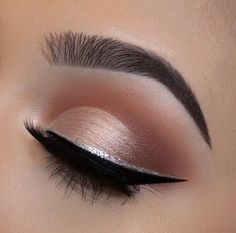 Tutorial Eyeliner, Wedding Eyes, Eye Makeup Images, Wedding Eye Makeup, Smokey Eyeliner, Prom Eye Makeup, Smokey Eye Makeup Tutorial, Eye Makeup Pictures, Beautiful Eye Makeup