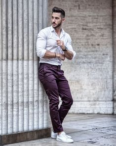 Stylish men's outfit ideas for men #mensoutfits #whiteshirt White Shirt Outfit For Men, Grey Chinos Men, Chinos Men Outfit, Best Chinos, Mens Chino Pants