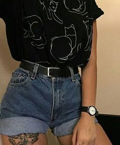 Grunge Outfit Shorts, Bisexual Outfits, Soft Grunge Outfit, Looks Com Short, Outfit Shorts, Outfits Shorts, Outfits 90s, Grunge Outfit, Look Retro