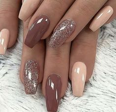 Autumn Square Nail Designs, Nice Gel Nails, Biab Autumn Nails Inspiration, Nail Idea Almond Shape, Fall Colors 2024 Nails, Fall Nail Colour 2023, Fall Nails Engagement, 2025 Nail Trends Design, Tan And Silver Nails