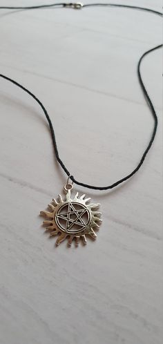 Necklace for anyone who loves Supernatural and wants to wear the anti posession symbol just like Sam and Dean! Supernatural Gift Ideas, Supernatural Anti Possession, Anti Possession Symbol, Supernatural Symbols, Supernatural Jewelry, Supernatural Gifts, Sam And Dean, Symbol Necklace, The Supernatural