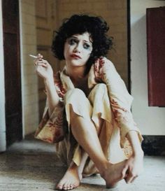 Marla Singer, Brittany Murphy, Female Rage, Girl Interrupted, Riot Grrrl, Poses References, Pose References, Pose Reference Photo, Art Poses