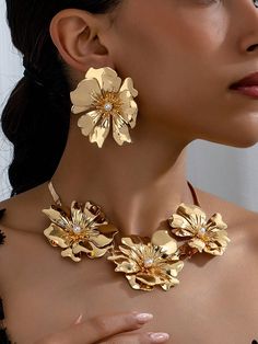 Gold Jewelry Sets, Floral Jewelry, Necklace And Earrings Set, Leaf Jewelry, Flower Pendant Necklace, Pearl Flower, Bridal Jewelry Sets