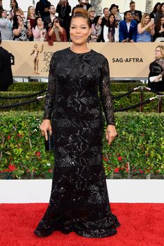 Queen Latifah aux SAG Awards 2016 Plus Size Evening Gown, Michael Costello, Dress 2016, Sag Awards, Queen Dress, Red Carpet Dresses, Red Prom Dress