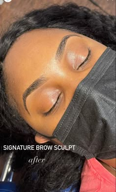 Thick Arched Eyebrows Natural, Threaded Eyebrows Black Women, Eyebrow Arch Shape Black Women, Natural Tinted Eyebrows, Curved Eyebrows Shape, High Arch Brows, Soft Arch Brows