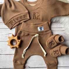 Gender Neutral Newborn Clothes, Gender Neutral Newborn Outfit, Baby Boy Coming Home Outfit Summer, Baby Coming Home Outfit Boy, Newborn Boy Outfits Coming Home, Going Home Outfit For Baby Boy, Hospital Outfit For Baby Boy, Baby Boy Style Newborn, Newborn Outfits Bringing Home