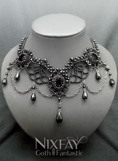 Handmade gothic victorian necklace, fully crafted with beadweaving techniques. I always work with glass/crystals/rhinestones, never plastic components, to guarantee durability and quality.  Each piece is hand woven by me, with my very own design.  Rhinestone color can be customized, feel free to ask! Also, you can request a full set including earrings and a ring to complement the necklace. Your order will arrive in a beautiful branded box and with a homemade velvet or chiffon bag for each indivi Victorian Accessories, Victorian Necklace, Gothic Accessories, Goth Jewelry, Gothic Necklace, Beaded Jewelry Patterns, Wedding Jewellery Necklace, Necklace Choker, Victorian Jewelry