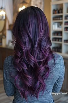 Brunette Hair Color Ideas - Explore Stunning Shades - Puqqu Brunette Hair Color Ideas, Purple Balayage, Rambut Brunette, Hairdressing Training, Dark Purple Hair, Lilac Hair, Dyed Hair Inspiration, Hair Color Purple, Dye Colors