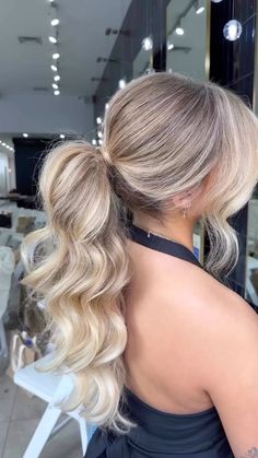 Bridal Hair For Blondes, Wedding Guest Hairstyles Hollywood Waves, Braidsmade Hairstyle, Rehearsal Dinner Hair For Bride, Banquet Makeup, Wedding Ponytail Hairstyles, Bridesmaid Hair Ponytail, Business Hair, Bridesmaid Hair Inspo