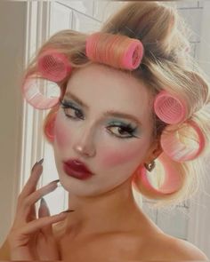 White Face Paint Makeup Looks, Vintage Doll Costume, Vintage Doll Makeup, Pink Drag Makeup, Vintage Clown Makeup, Marie Antoinette Makeup, Scary Halloween Makeup Looks, Play Aesthetic, Doll Make Up