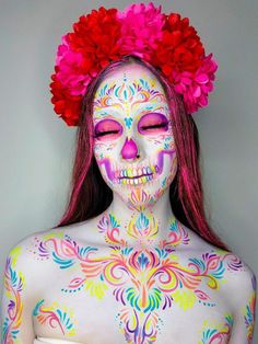 Halloween Maquillaje, Sugar Skull Face Paint, Catrina Makeup, Skull Face Paint, Sugar Skull Costume, Angel Makeup, Vampire Bride, Creepy Halloween Makeup, Studio Makeup