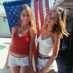 10 Cute Gameday Outfits At University Of Arizona - Society19 Cool Girl Outfits, Hot Skirts, Instagram Famous, University Of Arizona, Gameday Outfit