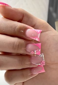 Duck Tip Nails Short, Virgo Nails Designs Short, Birthday Duck Nails, Nail Ideas With Charms, Summer Nails Black Women, Dominican Nails, Quartz Nails