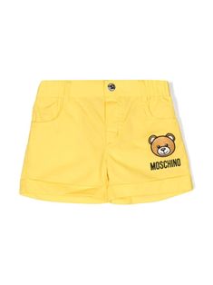 yellow cotton poplin texture belt loops two side slit pockets signature Teddy Bear patch two rear patch pockets rear elasticated waistband turn-up hem front press-stud fastening Kids Teddy Bear, Moschino Kids, Press Studs, Cotton Poplin, Cotton Shorts, Short Outfits, Moschino, Patch Pocket