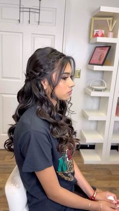 Cute Prom Hairstyles, Quince Hairstyles, Hairstyles For Layered Hair, Prom Hairstyles For Long Hair, Hairdos For Curly Hair, Hair Stylies, Hairdo For Long Hair