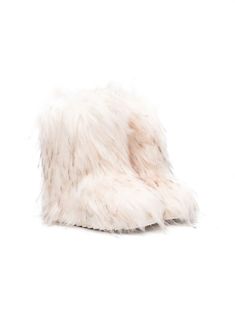 Monnalisa faux-fur Ankle Boots - Farfetch Fur Design, Fur Ankle Boots, Boots White, Shoe Boutique, White Faux Fur, Fur Boots, Ankle Length, Girls Shoes, Faux Fur