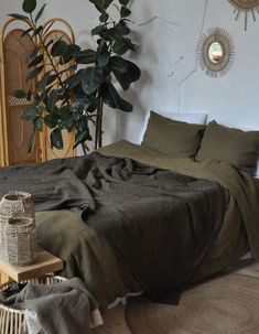 Brown waffle linen coverlet Relaxed Bedroom, Linen Comforter, Earthy Elegance, Relaxing Bedroom