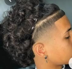 Long Curly Taper Fade, High Taper Long Hair, Baby Hair Masculino, Taper Fade Long Curly Hair, Taper Curly Hair, Tapered Hairline, Line Up Haircut, Curly Taper, Front Taper