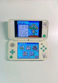 an image of a video game on a cell phone