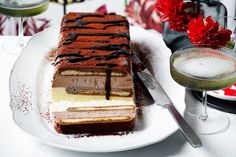 It doesn’t get any more decadent or delicious than tiramisu. Jamie Oliver Tiramisu, Authentic Italian Tiramisu Recipe, Desserts Winter, Tiramisu Recipes, Gluten Free Tiramisu, Frozen Deserts, Chocolate Tiramisu, Pizza And Pasta, Healthy Cheesecake