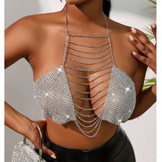 Sexy Body Chain Bra Is Made With Rhinestone, Sturdy And Shiny, No Peculiar Smell, Not Easy To Fade. Diamond Cloth And Tassel Chain Are Connected Which Make This Top Fashionable. You Can Choose To Wear It Alone And An Oversize Suit , Or You Can Choose To Wear A Vest And This Diamond Top. Perfect Rave Outfit For Women, Lightweight And Comfortable To Wear For A Long Time. Carnival Fashion, Bra Outfit, Backless Halter Top, Backless Crop Top, Sleeveless Outfit, Crop Top Bra, Halter Tops, Cute Crop Tops, Metal Accessories