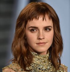 Mini Fringe Hair, Kendall Jenner Short Hair, Baby Bangs Long Hair, Emma Watson Hair, Micro Bangs, Mini Fringe, Hair 2022, Easy Bun Hairstyles, Boring Hair