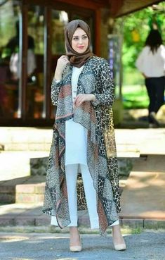 Kimono Hijab Outfit, Kimono Hijab, Estilo Hijab, Girls Hijab, Stile Hijab, Mode Kimono, Tutorial Hijab, Islamic Dress, Salwar Kamiz