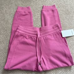 Nwt Lululemon Scuba High-Rise French Terry Jogger Pink Blossom Size 10 Pink Workout Sweatpants, Pink Sweatpants For Gym In Spring, Lululemon Scuba, Pink Blossom, Track Pants, French Terry, Pant Jumpsuit, Lululemon Athletica, Blossom