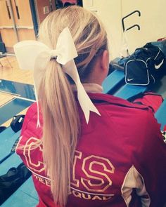 Bow and from century high school!!!! Cheer Hair, Bow Hairstyle, Cheer Bow, Beauty Makeup Tips, Bad Hair Day, Love Hair