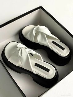 Sandal Aesthetic, Pretty Slippers, Trendy Slippers, Pretty Sandals, Dr Shoes, Pretty Shoes Sneakers, Cute Shoes Heels, Fashion Shoes Heels, Shoes Outfit Fashion