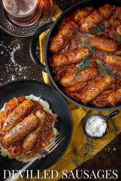 Devilled sausages in a pan with a bowl of devilled sausages and mash. Hotlinks Sausage, South African Beef Stew, Trinchado Recipe, Devilled Sausages, Sausages Recipe, African Foods, Veggie Sausage, Meat Eater, New Zealand Food