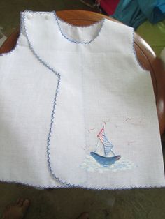 Baby Dress Clothes, Baby Dress Embroidery, Newborn Baby Dresses, Baby Clothes Patterns Sewing, Sewing Baby Clothes, Baby Frock Pattern, Baby Boy Dress