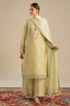 ZC-2014b Zara Shahjahan, Embroidered Kurti, Kids Couture, Boutique Dress Designs, Pistachio Green, Cotton Suits, Bridal Saree, Bridal Couture, Pakistani Fashion