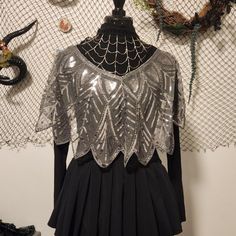 Grey Mesh Shawl With Silver-Colored Sequins And Beads In A Leaf Pattern. Modern-Made But With 1920s-Style. Perfect For Costume Or Fancy Night Out. Never Worn! 33" Around At The Neck 11" From Neck To Edge 75" Around At The Edge **Shawl Only. Spiderweb Necklace And Black Clothes Not Included. Spiderweb Necklace, Mesh Shawl, Black Clothes, 1920s Style, Pattern Modern, 1920s Fashion, Leaf Pattern, The Edge, Scarf Wrap