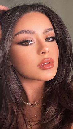 900+ Celebrity ideas | celebrities, celebs, women Eyeliner Smokey, Prom Makeup For Brown Eyes, Seductive Makeup, Dark Eye Makeup, Prom Eye Makeup, Prom Makeup Looks, Smink Inspiration, Braut Make-up