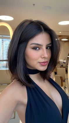 Cute Short Hair For Round Face, Short Haircuts For Women Round Face, Round Face Short Haircuts, Short Hair Round Face, Short Hairstyles For Round Faces, Bob Hairstyles For Round Face, Makijaż Smokey Eye, Short Hair Styles For Round Faces, Haircuts Straight Hair